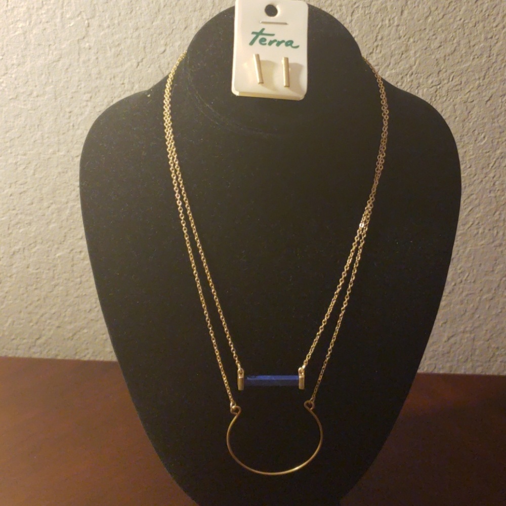 Necklace and Earring set